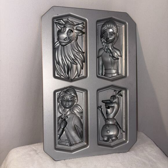 NORDIC WARE Disney Frozen II Character Loaf Baking Pan Elsa, Anna, Olaf, Sven - Picture 5 of 8